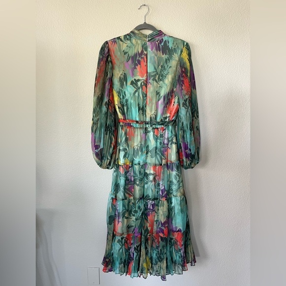 AlexMarie Tiered Simone Floral Long Sleeve Tie Waist VNeck Dress Women’s Size 6P - Picture 2 of 16